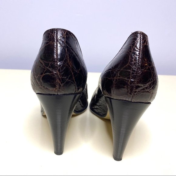 Walter Steiger Alligator Brown Pointed Toe Pumps - Picture 2 of 6